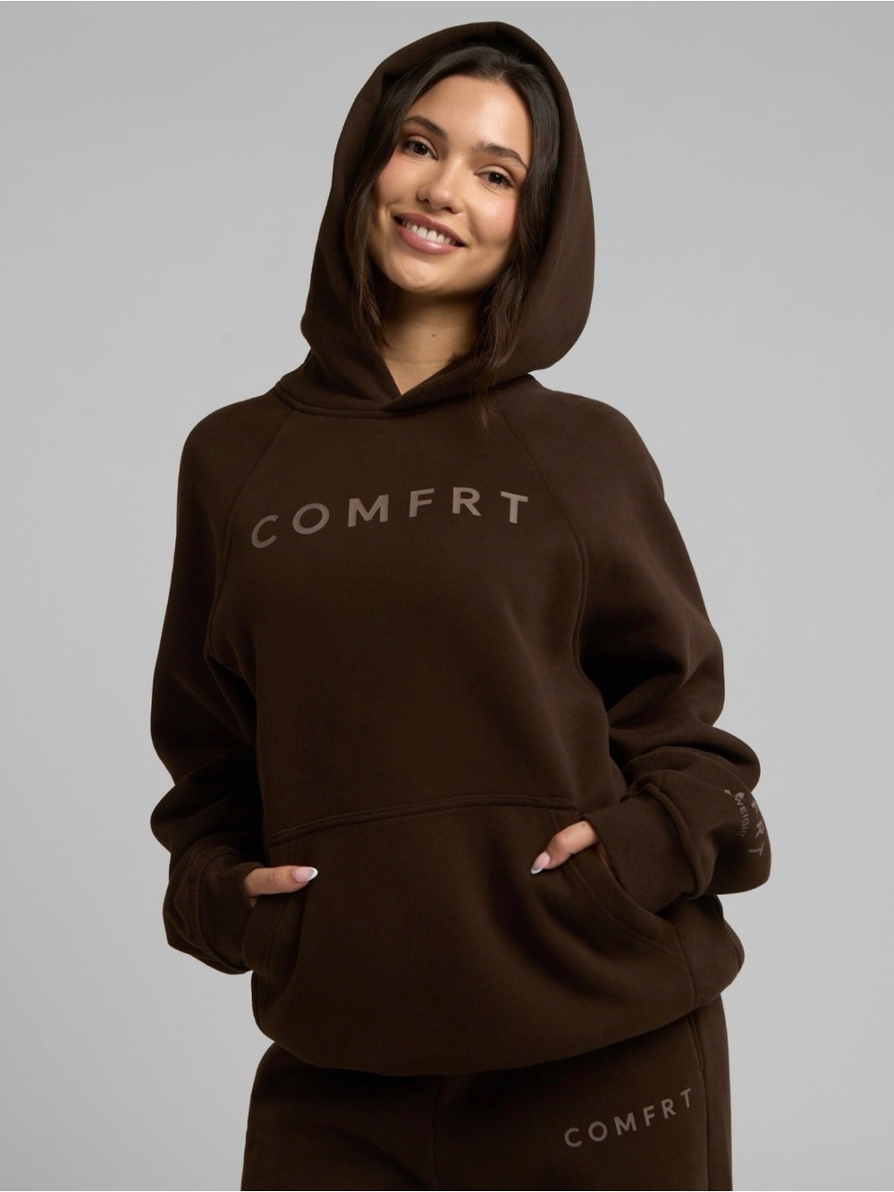 COMFRT color is espresso